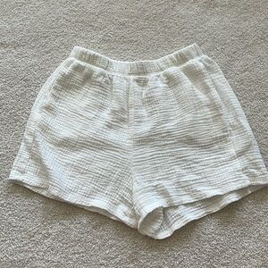 Altard state white gauze shorts small